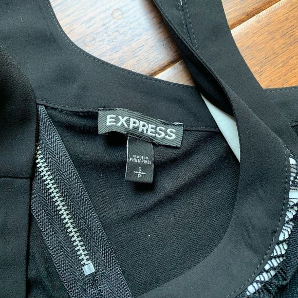Express Lace Black & White Tank Top Size Small - Picture 2 of 3